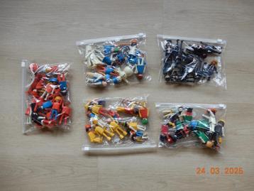Te koop , PLAYMOBIEL poppetjes beschikbaar voor biedingen