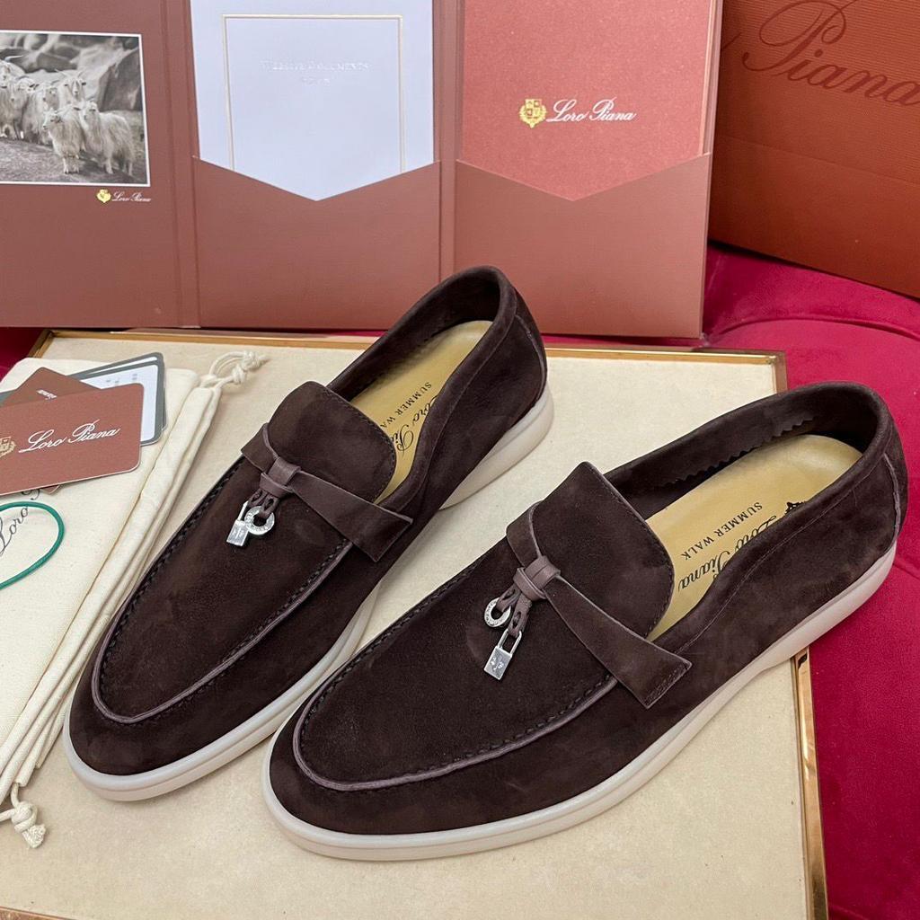 ≥ Loro Piana Summer Walk Suède Loafers Bruin Maat 38