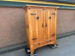 Massief eiken kloosterkast / buffetkast, smeedijzeren beslag, Ophalen