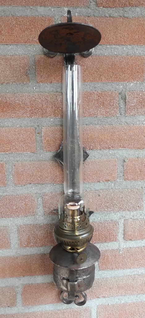 smeedijzeren muur olielamp [1731], Antiek en Kunst, Antiek | Overige Antiek, Ophalen