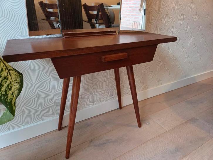Vintage Make-up Tafel voor Kleine Meisjes met Spiegel, Huis en Inrichting, Tafels | Kaptafels, Gebruikt, Minder dan 100 cm, 50 tot 100 cm