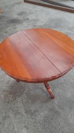 Te koop ronde tafel. 100 euro⁹, Huis en Inrichting, Ophalen, Gebruikt, 100 tot 150 cm, Rond