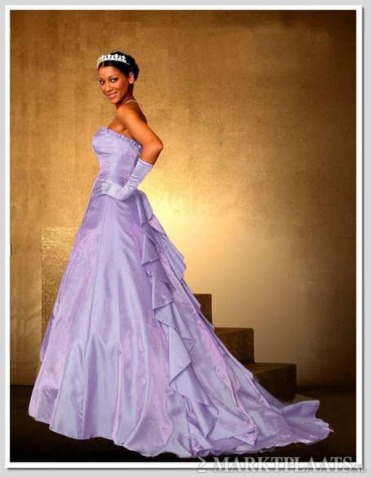 OUTLET !!! Alle Gekleurde trouwjurken 99 euro p/s - Nieuw, Kleding | Dames, Trouwkleding en Trouwaccessoires, Nieuw, Trouwjurk