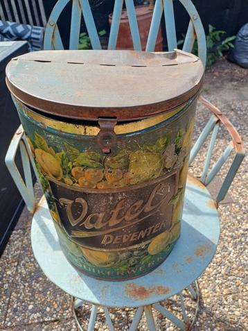 Vintage grote blik  beschikbaar voor biedingen