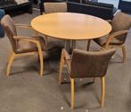Leolux eethoek €600, Ophalen, Zo goed als nieuw, Modern, 4 tot 6 stoelen
