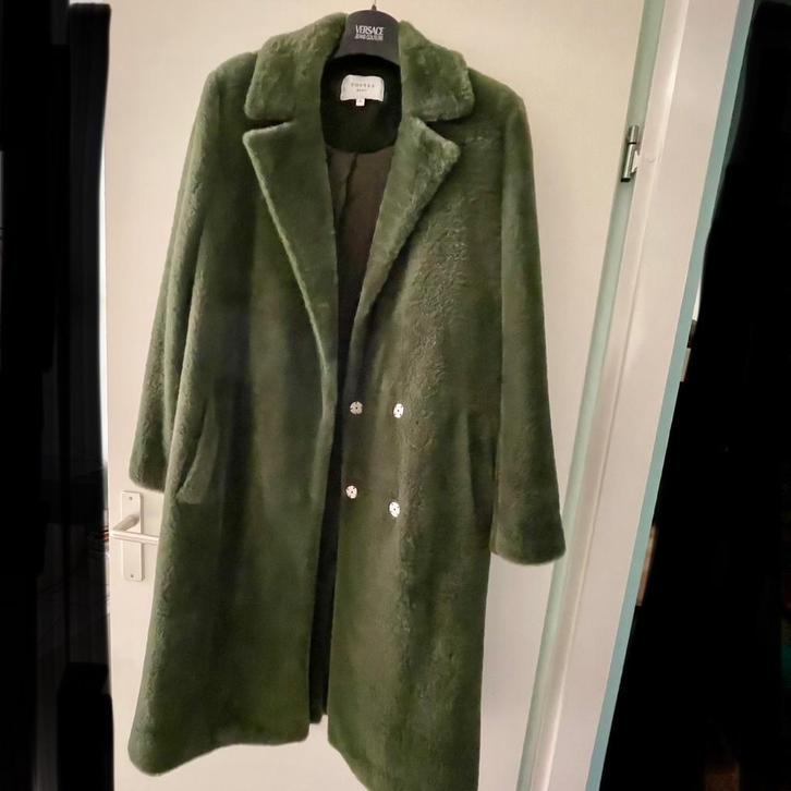 Zachte Fake Fur Jas Costes Mos groen Maat M/38/40 115cm, Kleding | Dames, Jassen | Zomer, Zo goed als nieuw, Maat 38/40 (M), Groen