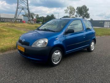 Toyota Yaris 1.0 16V Vvti 3DR 2002 Blauw beschikbaar voor biedingen