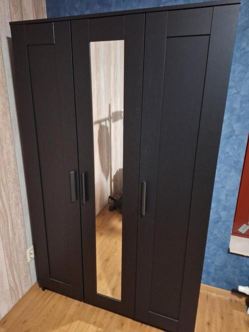 BRIMNES
Kledingkast met 3 deuren, zwart, 117x190 cm, Huis en Inrichting, Kasten | Kledingkasten, Zo goed als nieuw, 150 tot 200 cm