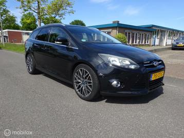 Ford Focus Wagon 1.6 EcoBoost Lease Titanium beschikbaar voor biedingen