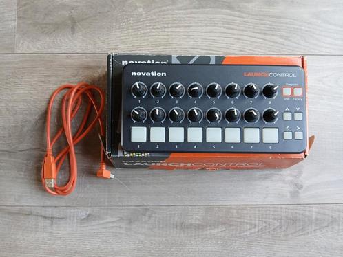 Novation Launchcontrol, Muziek en Instrumenten, Midi-apparatuur, Zo goed als nieuw, Ophalen