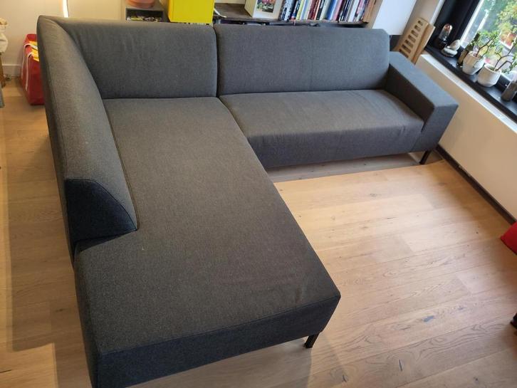 Mooi grijs 5+ personen bank, Huis en Inrichting, Banken | Sofa's en Chaises Longues, Gebruikt, Vierpersoons of meer, 150 tot 200 cm