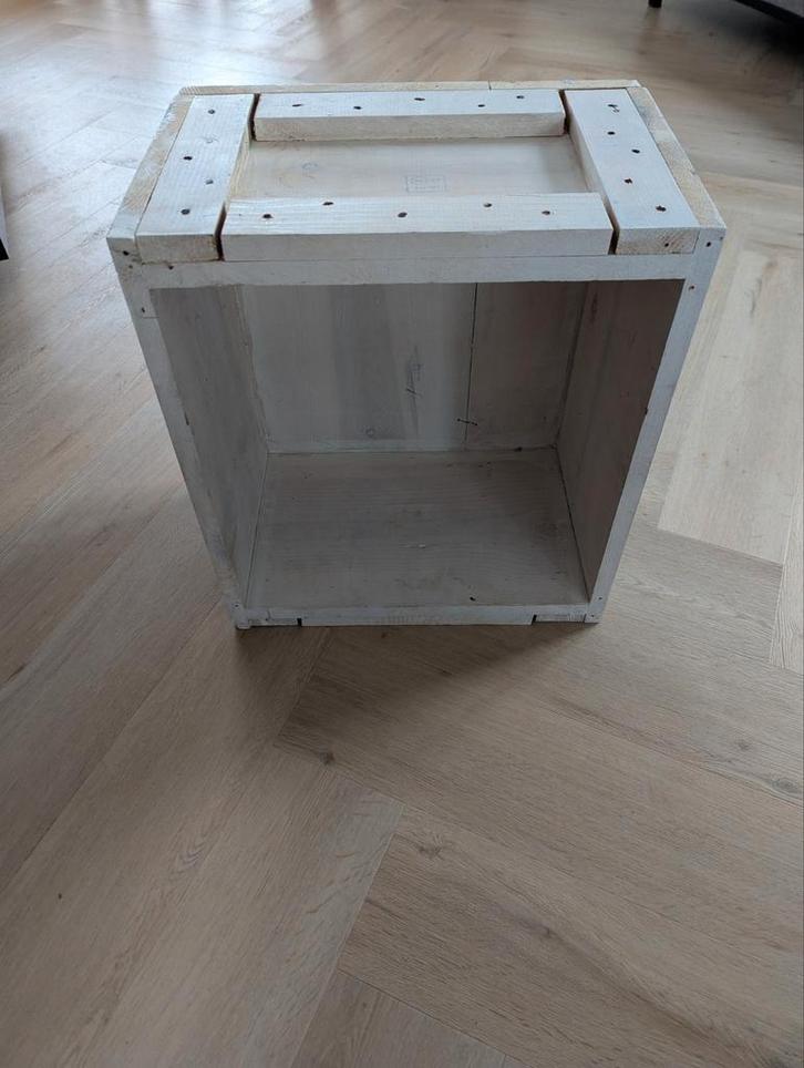 Originele munitiekist met whitewash, Huis en Inrichting, Woonaccessoires | Kisten, Zo goed als nieuw, Minder dan 50 cm, Minder dan 50 cm