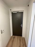 Te huur ruim appartement Prins Hendrikkade in Rotterdam, Huizen en Kamers, Rotterdam, Direct bij eigenaar, 3 kamers, 69 m²