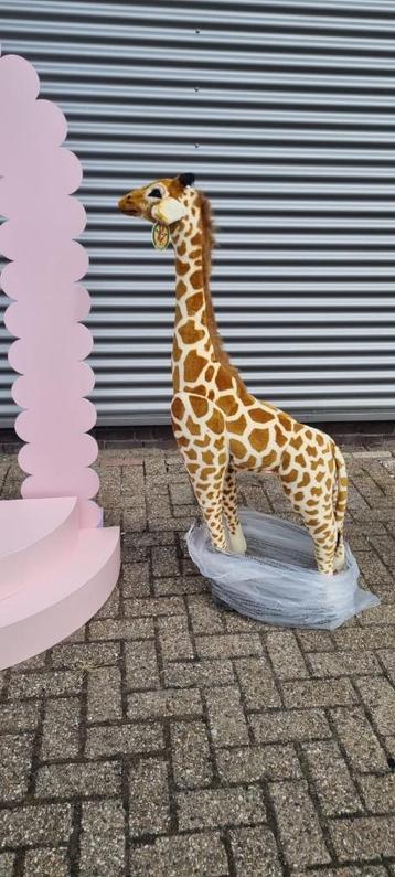 🦒 Luxe Decor Giraffe – 1.50m Hoog, Nieuwstaat ✨ (€95,-)
 beschikbaar voor biedingen