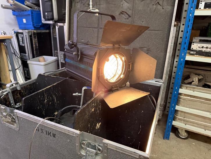 6x Ultralite Quadro 1000 theater spot + Flightcase, Muziek en Instrumenten, Theaterbelichting, Gebruikt, Ophalen of Verzenden