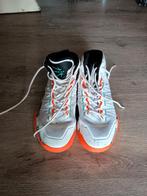 Basketbalschoenen maat 43, Ophalen of Verzenden, Zo goed als nieuw, Schoenen