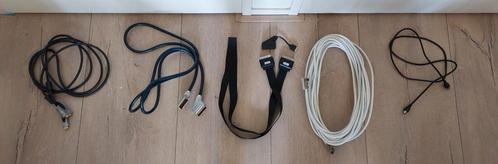Verschillende klassieke kabels, Audio, Tv en Foto, Audiokabels en Televisiekabels, Gebruikt, Scartkabel, Ophalen of Verzenden