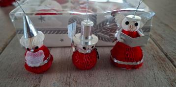 3 Mini kerst honeycomb figuurtjes ,jaren 70. beschikbaar voor biedingen