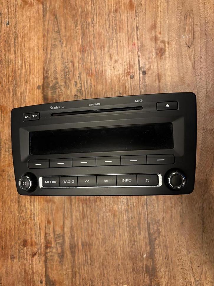 Skoda Inbouw Radio - Swing model, Auto diversen, Autoradio's, Gebruikt, Ophalen of Verzenden