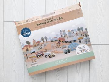 Houten treinbaan XL little dutch beschikbaar voor biedingen