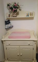Babykamer compleet met kast, commode en ledikant, 50 tot 70 cm, Ophalen of Verzenden, Zo goed als nieuw, 100 cm of meer