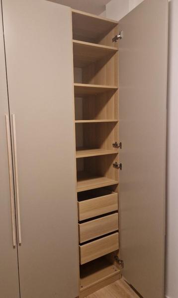 Ikea Pax Grijs-beige 3 deurs luxe inricht - afbeelding 5