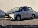 Toyota Aygo 1.0 VVT-i x-fun / Airco / Bluetooth / Snelheids, Voorwielaandrijving, Gebruikt, Euro 6, 4 stoelen