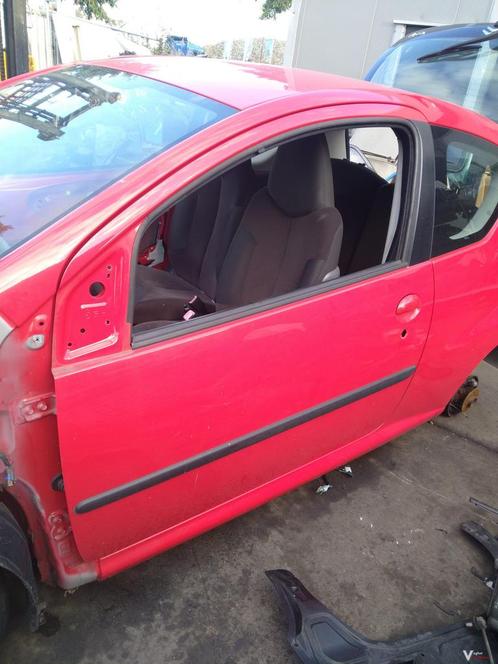 links voor deur citroen c1 Peugeot 107 Toyota Aygo, Auto-onderdelen, Carrosserie en Plaatwerk, Achterklep, Achter, Gebruikt, Ophalen