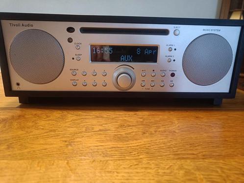 Tivoli Audio Music System & iPhone+dock, Audio, Tv en Foto, Radio's, Zo goed als nieuw, Radio, Ophalen of Verzenden