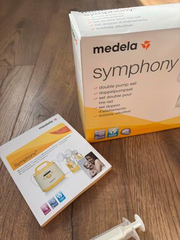 Medela Dubbele Afkolfset + Tepelbeschermer beschikbaar voor biedingen