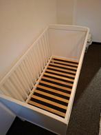 Babybedje inclusief matras alleen gebruik bij opa en oma, Kinderen en Baby's, Babywiegjes en Ledikanten, Ophalen, Zo goed als nieuw