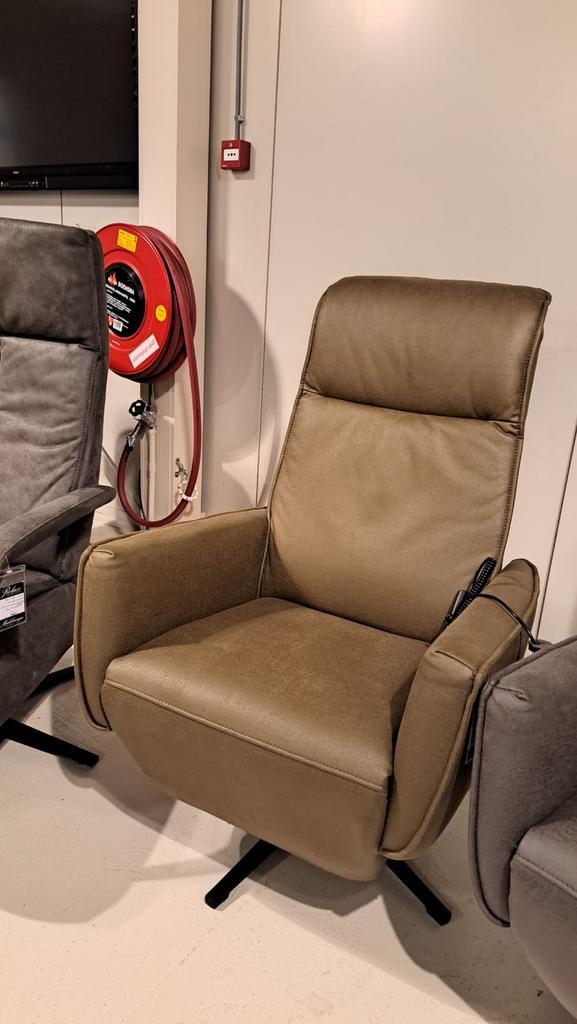 NIEUW Relaxfauteuil LF129 Inclusief accu, Huis en Inrichting, Fauteuils, Nieuw, Overige materialen, 50 tot 75 cm, Minder dan 75 cm
