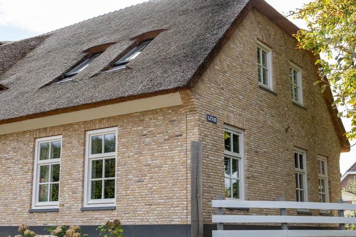 Antieke oude ijsselstenen ijssel geel / roze 16x4 200.000 ST, Doe-het-zelf en Verbouw, Metselstenen, Gebruikt, Bakstenen, Ophalen