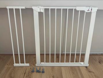 Traphekje BabyDan Premier 73,5 - 93,3 cm met verlengstuk beschikbaar voor biedingen
