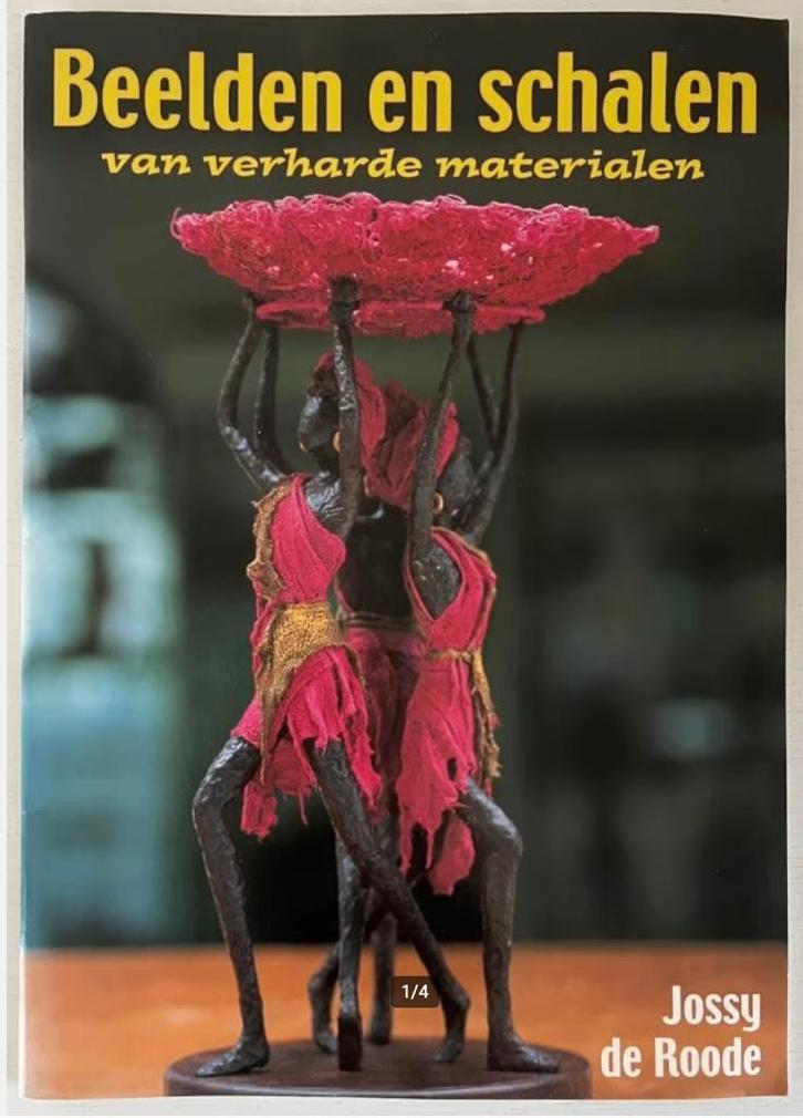 Beelden En Schalen Van Verharde Materialen, Boeken, Kunst en Cultuur | Beeldend, Beeldhouwkunst, Ophalen of Verzenden