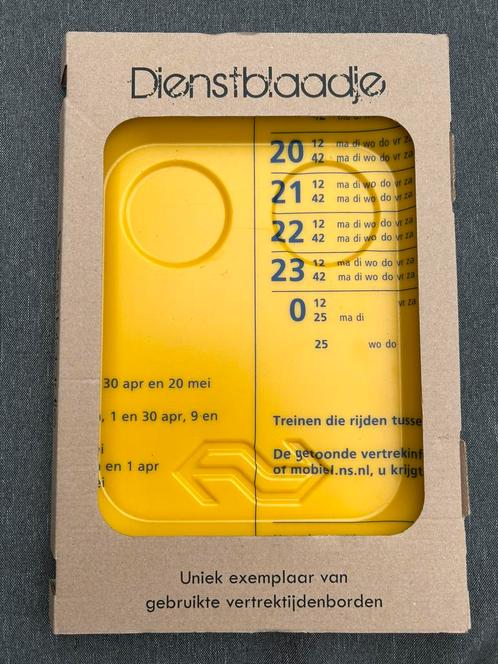 NS Dienstblaadje, een uniek dienblad  informatieborden., Verzamelen, Spoorwegen en Tramwegen, Nieuw, Trein, Overige typen, Ophalen of Verzenden
