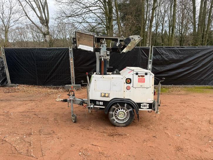 Lichtmast Morris TL-90, Doe-het-zelf en Verbouw, Bouwverlichting, Gebruikt, 500 watt of meer, Met statief, Ophalen