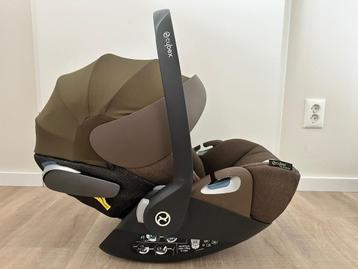 Cybex Cloud Z i-Size Plus – Khaki Green / Khaki Brown beschikbaar voor biedingen