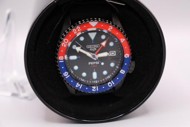 Seiko 5 Sports GMT Pepsi SSK047K1 Limited Edition Horloge, Sieraden, Tassen en Uiterlijk, Sporthorloges, Nieuw, iOS, Zwart, Ophalen of Verzenden