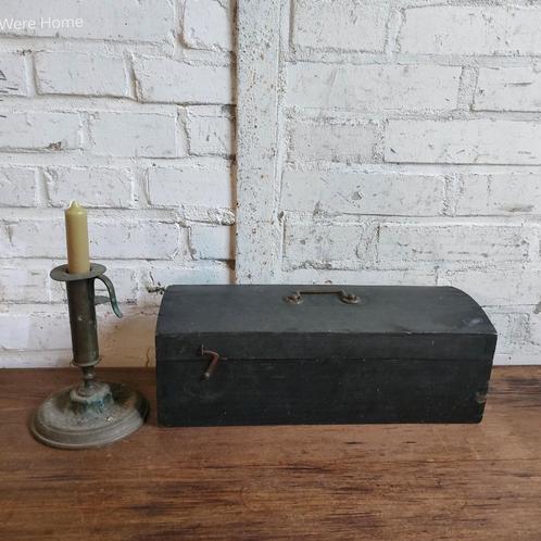 Zwart houten kistje oud opberger rechthoekig, Antiek en Kunst, Curiosa en Brocante, Ophalen of Verzenden