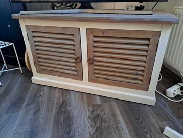 Tv meubel landelijke stijl.