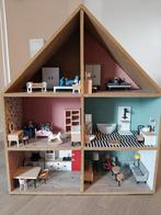 Poppenhuis met Meubels & Accessoires, Ophalen of Verzenden, Gebruikt, Poppenhuis