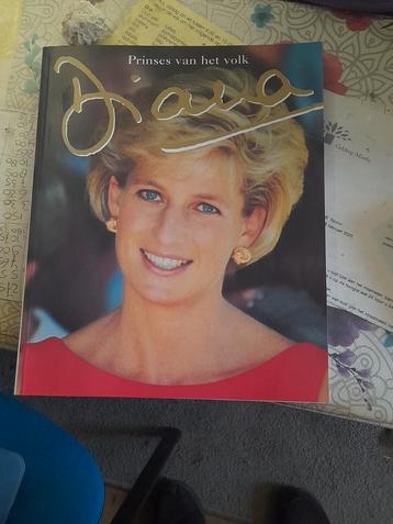 Boek Prinses van het volk Diana beschikbaar voor biedingen