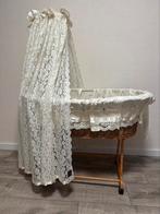 Wieg | Vintage | NIEUW GESTOFFEERD | Rotan, Kinderen en Baby's, Babywiegjes en Ledikanten, Ophalen, Zo goed als nieuw, Wieg