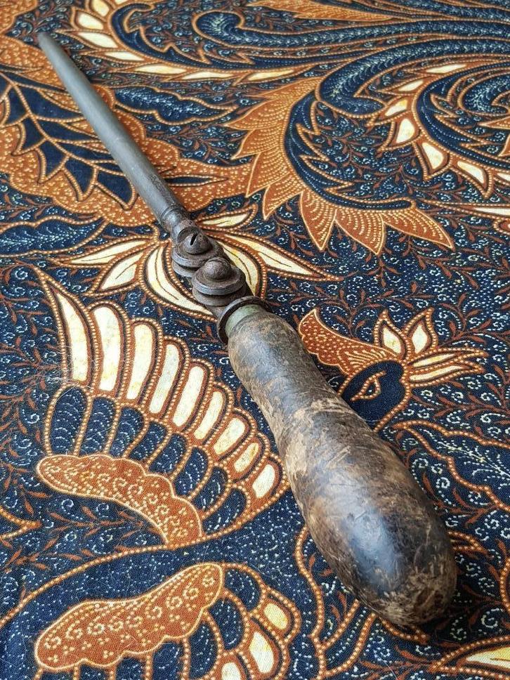 Zeldzame antieke wetstaal met messenslijper 34 cm. uit 1900., Antiek en Kunst, Antiek | Woonaccessoires, Ophalen of Verzenden