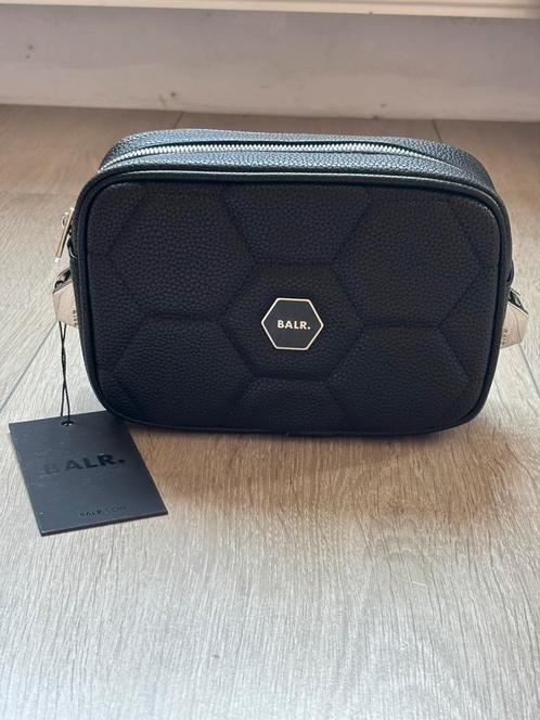 BALR. Padded Hex Crossbody Bag Jet Black – NIEUW, Sieraden, Tassen en Uiterlijk, Toilettassen, Nieuw, Heer of Dame, Zwart, Ophalen of Verzenden