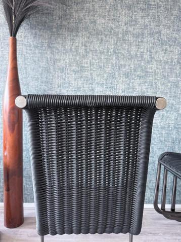 4 Tecta D20 Cantileverstoelen – Zwart Rotan & Parelchroom beschikbaar voor biedingen