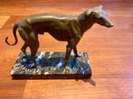 Bronzen windhond op marmeren sokkel, Antiek en Kunst, Ophalen