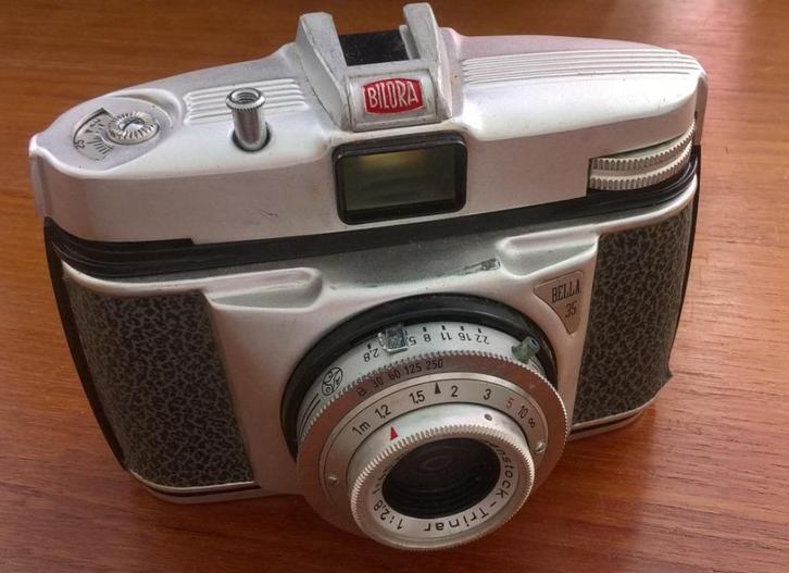 Bella 35 model I Bilora 1958 in paraattas, Verzamelen, Fotografica en Filmapparatuur, Fototoestel, 1940 tot 1960, Verzenden