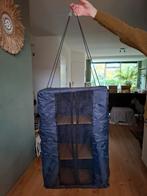 Plat opvouwbaar kastje om op te hangen in tent, garage oid, Ophalen of Verzenden